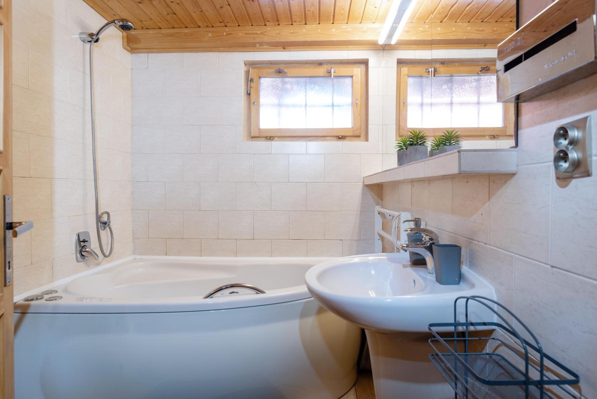 Tatrystay Chalet Kristina เดมานอฟสกา โดลินา ภายนอก รูปภาพ